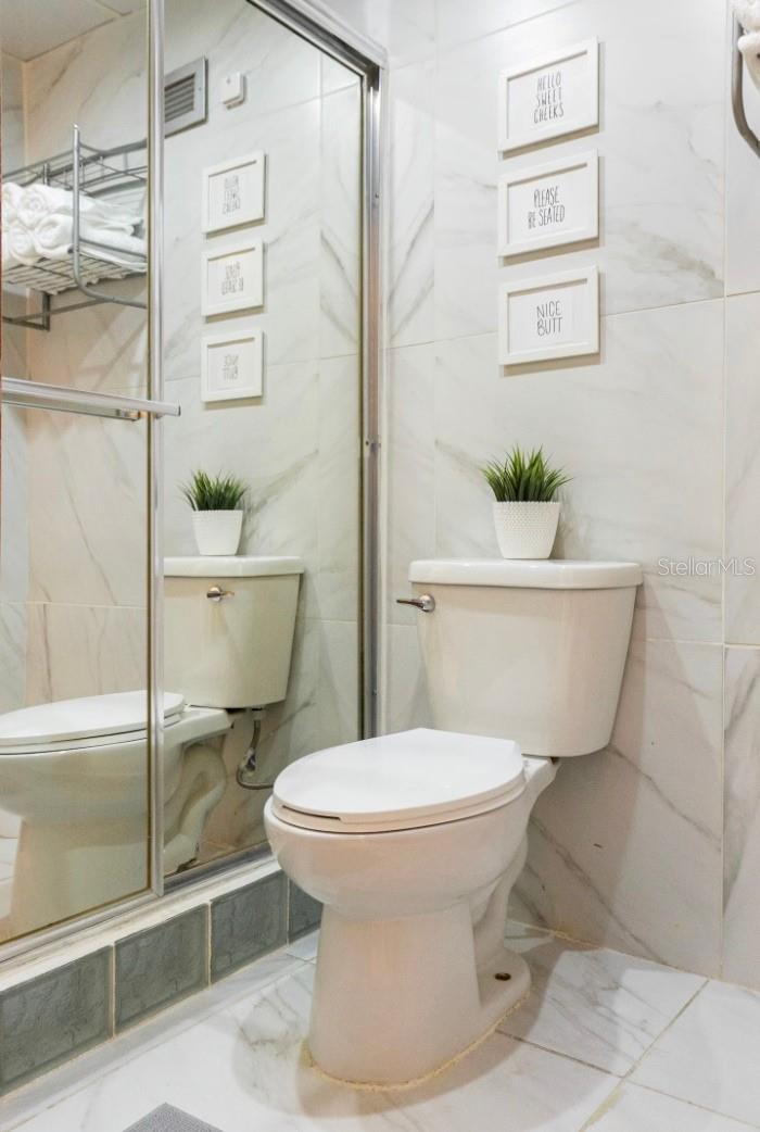 RAQUET CLUB - Residential