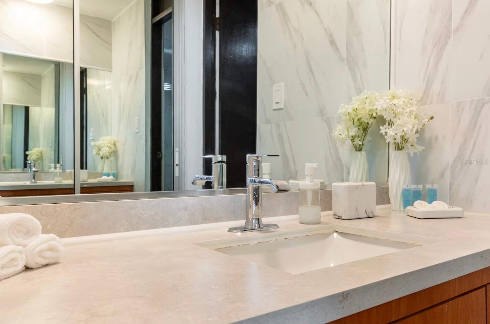 RAQUET CLUB - Residential