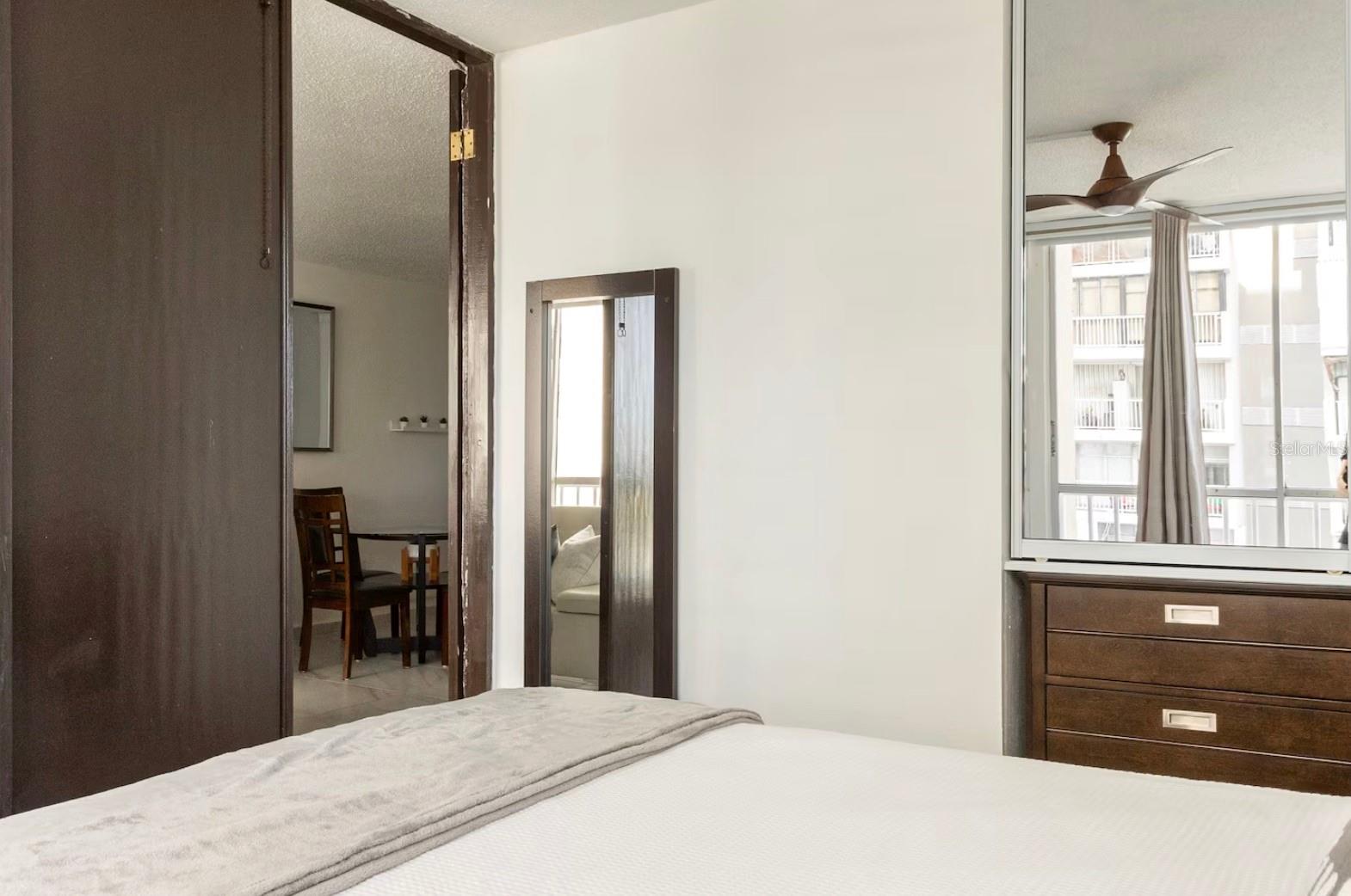 RAQUET CLUB - Residential