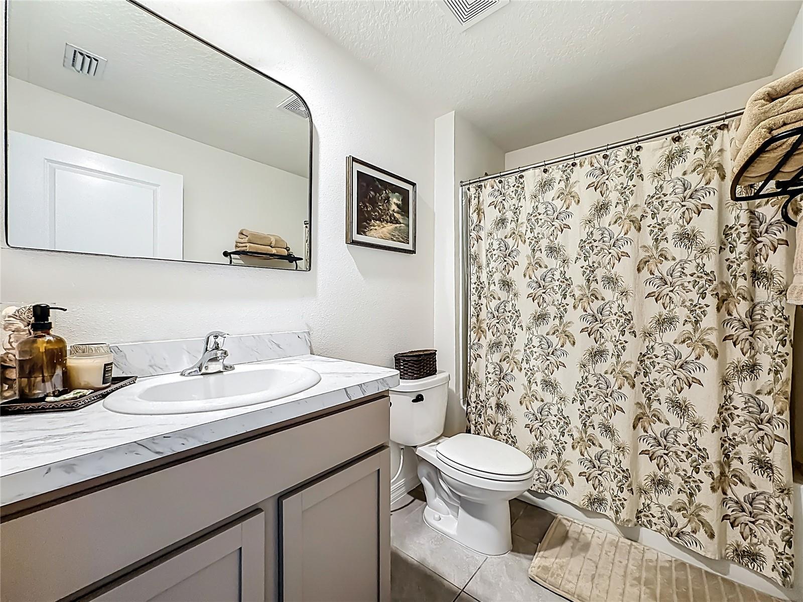 SILVERSTONE NORTH - Residential