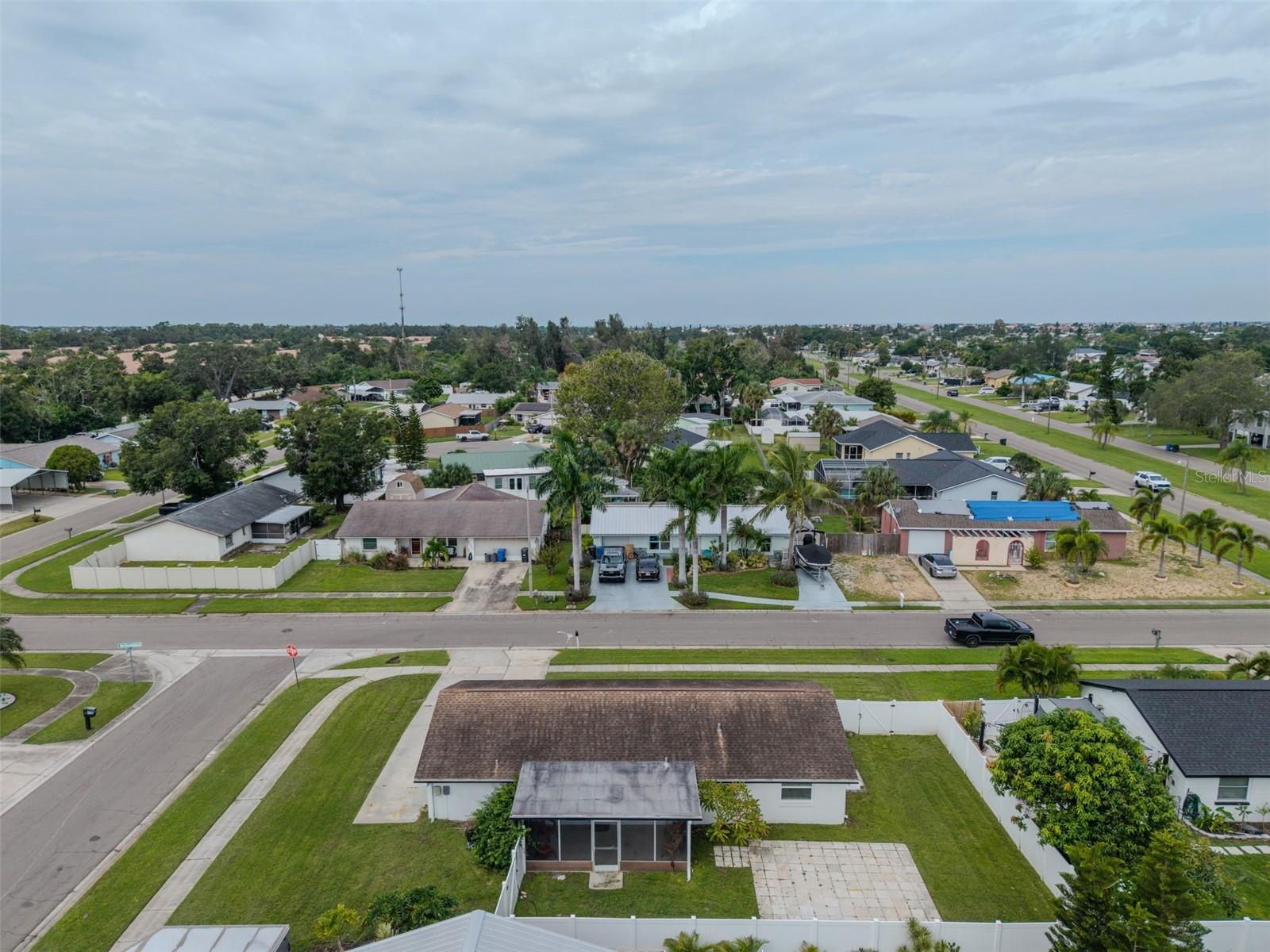 APOLLO BEACH UNIT FOUR - Residential