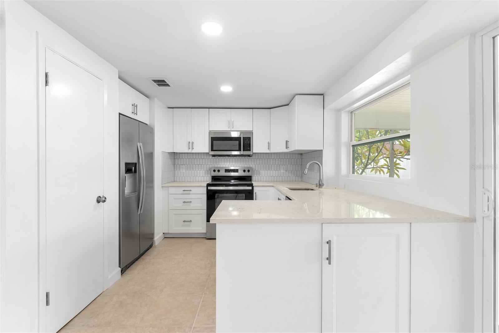 APOLLO BEACH UNIT FOUR - Residential