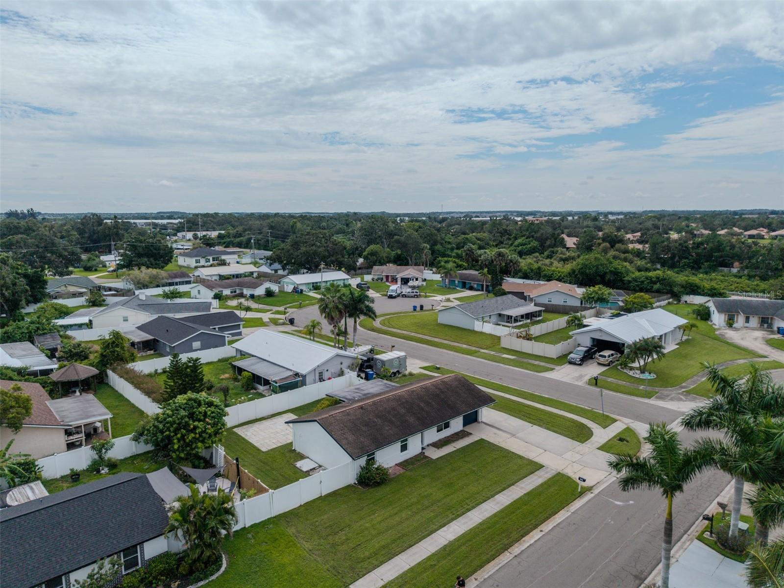 APOLLO BEACH UNIT FOUR - Residential