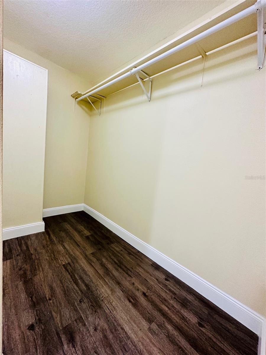 MEADOWOOD CONDO VILLAGE - Residential