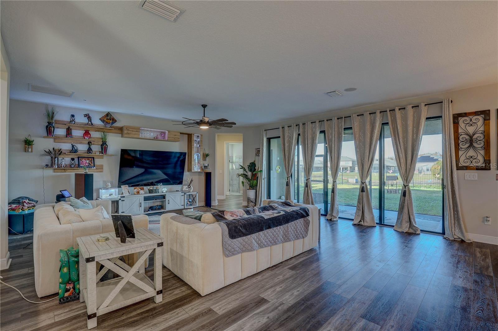 B & D HAWKSTONE PH 2 - Residential