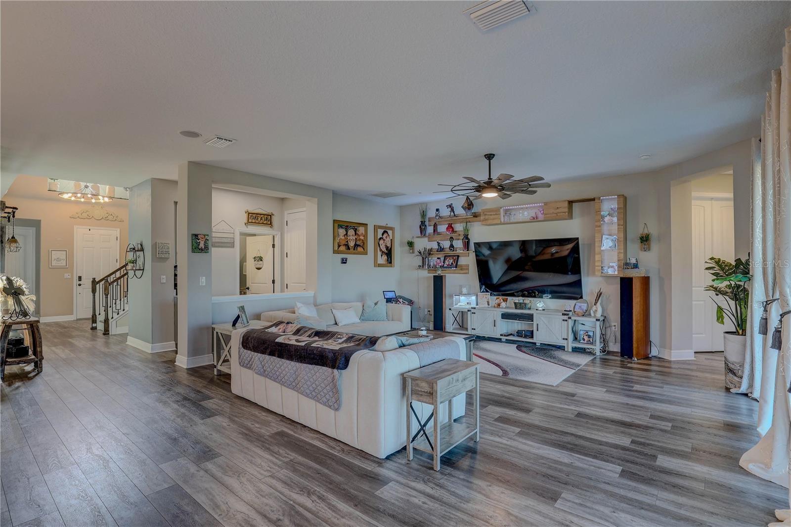 B & D HAWKSTONE PH 2 - Residential