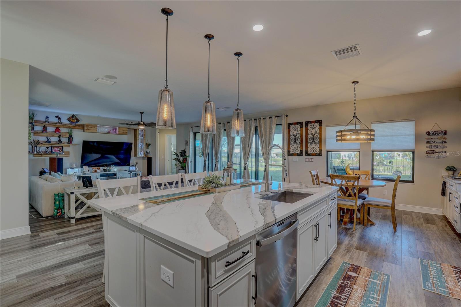 B & D HAWKSTONE PH 2 - Residential