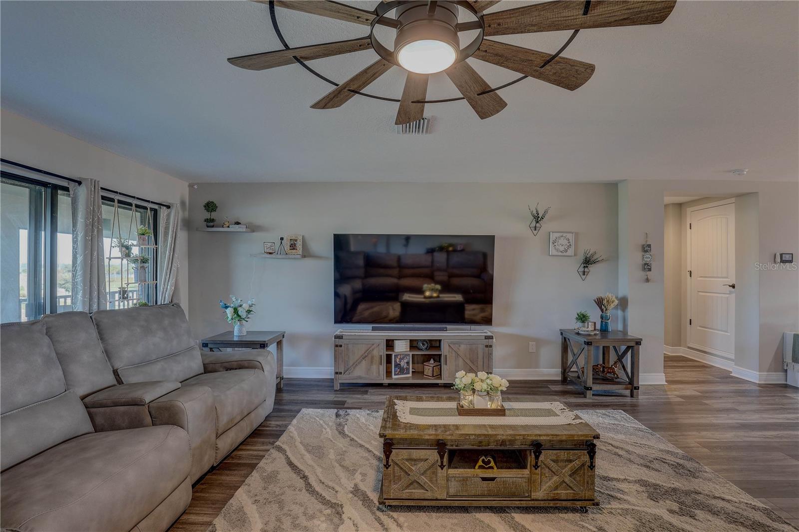 B & D HAWKSTONE PH 2 - Residential