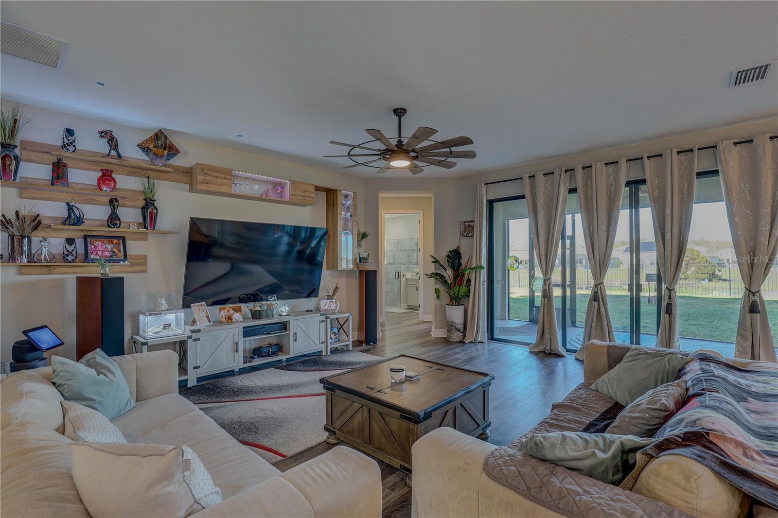 B & D HAWKSTONE PH 2 - Residential