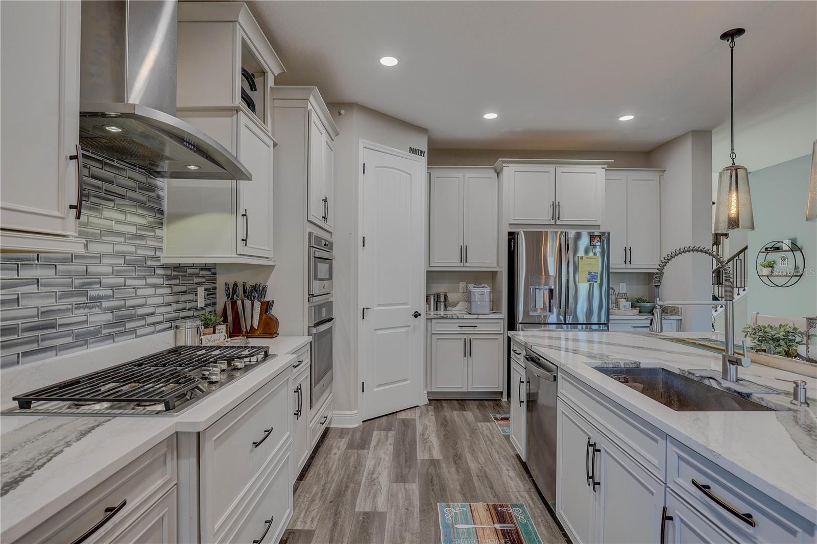 B & D HAWKSTONE PH 2 - Residential