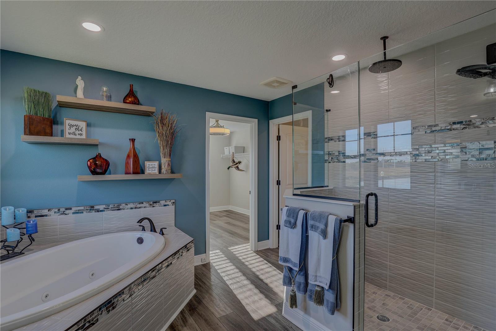 B & D HAWKSTONE PH 2 - Residential