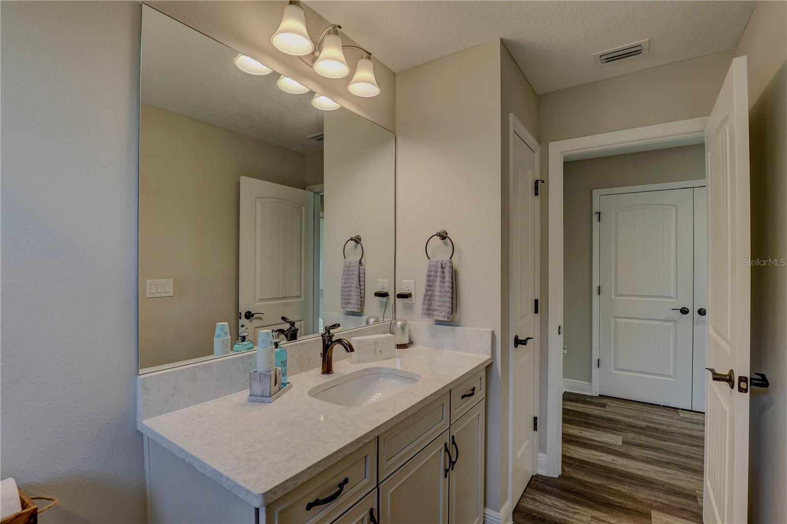 B & D HAWKSTONE PH 2 - Residential