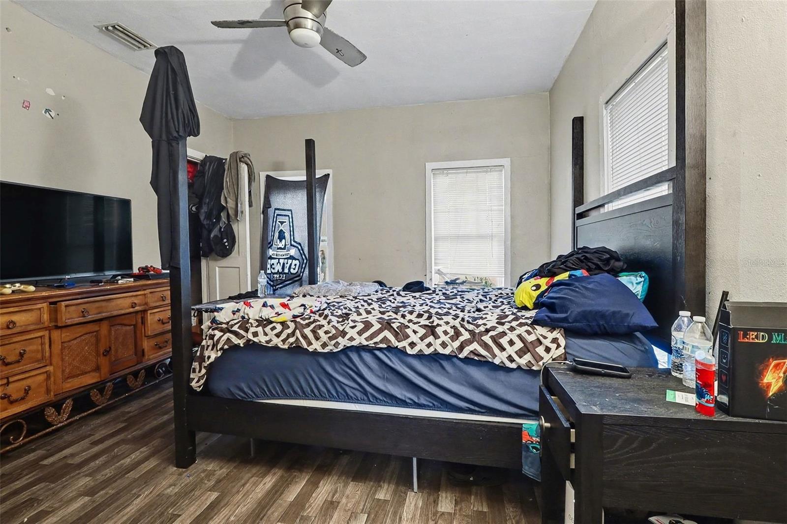 SHADOW LAWN SUB - Residential