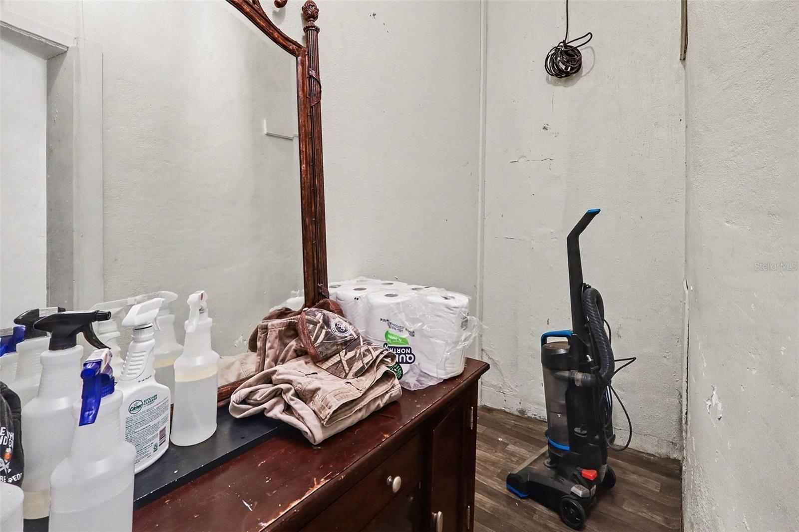 SHADOW LAWN SUB - Residential