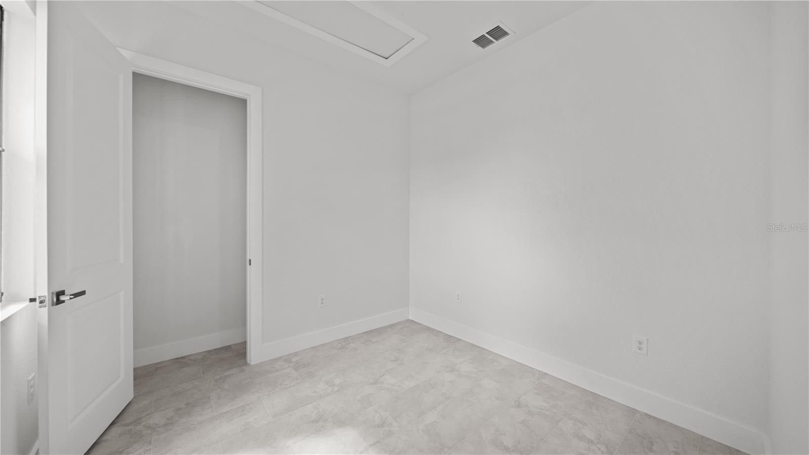 ROTONDA WEST PINE VALLEY - Residential