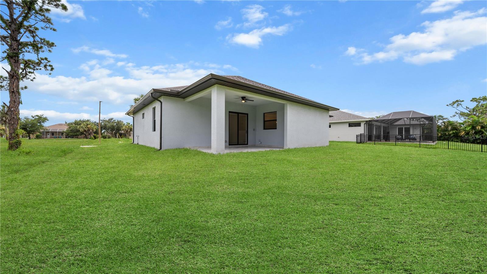 ROTONDA WEST PINE VALLEY - Residential