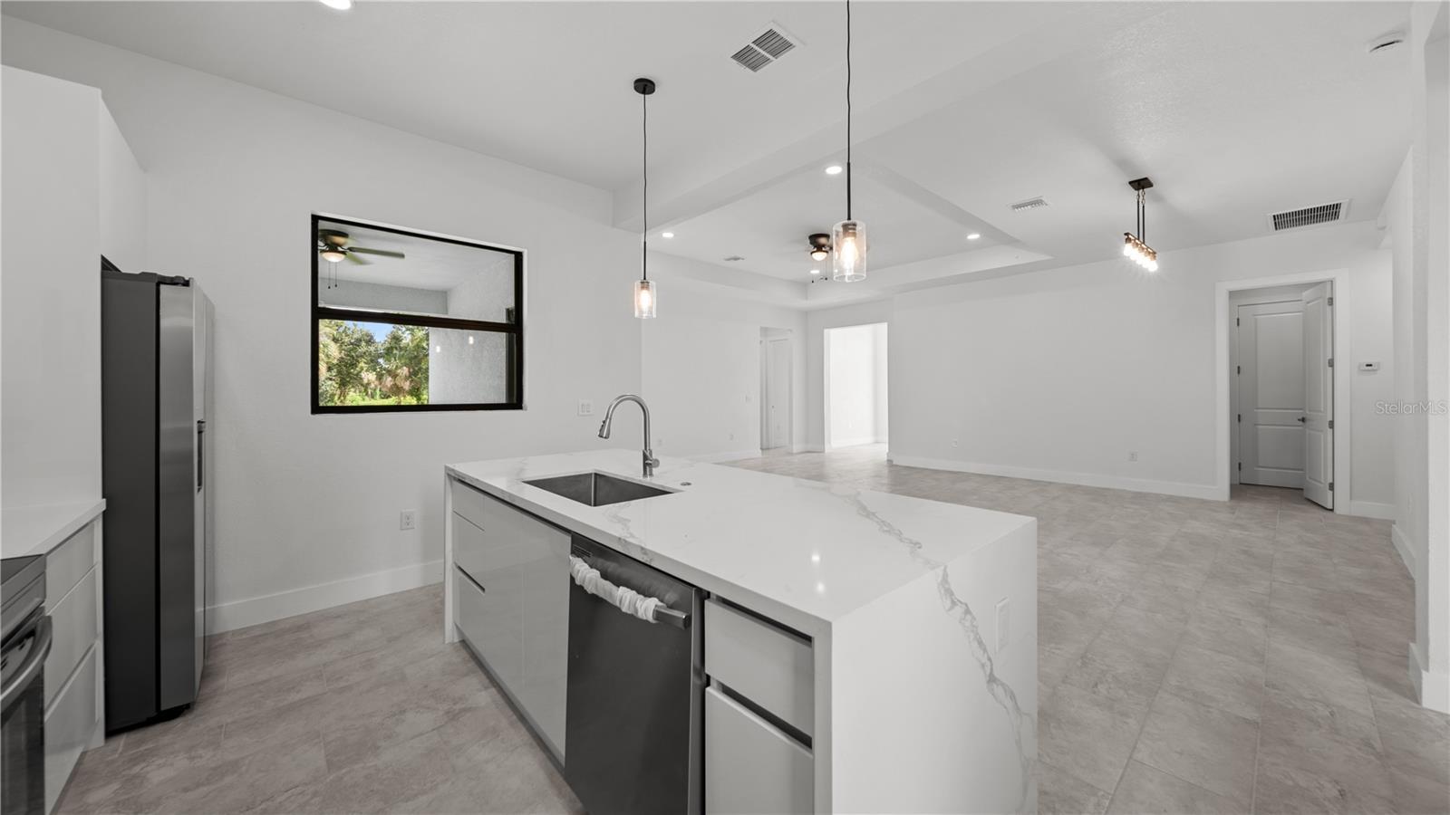 ROTONDA WEST PINE VALLEY - Residential