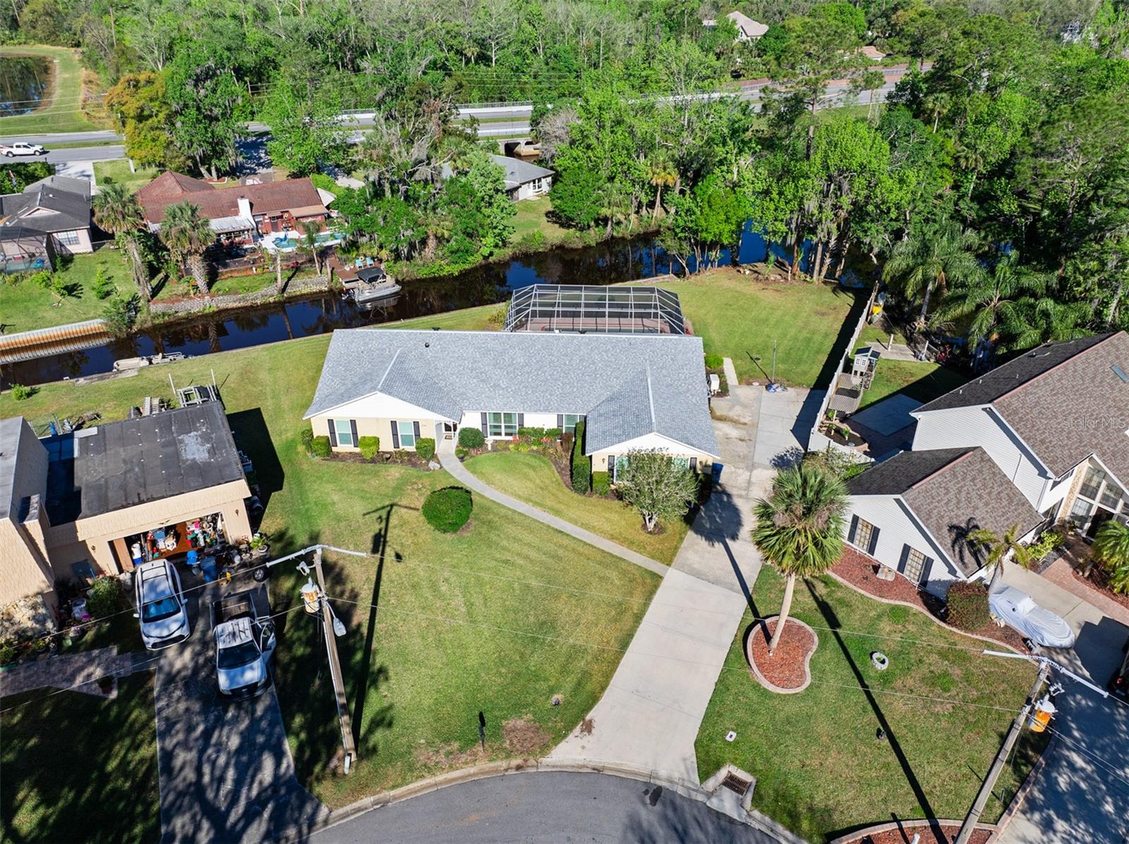19 TWIN RIVER DRIVE