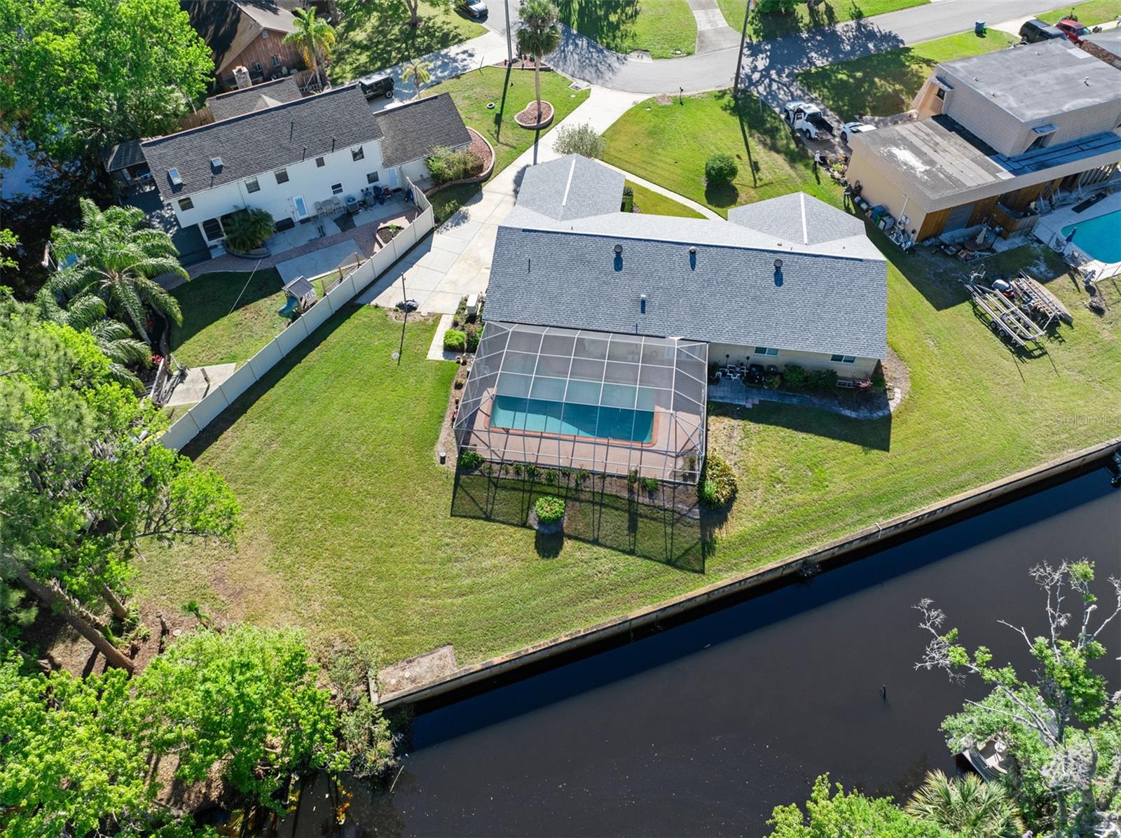 19 TWIN RIVER DRIVE