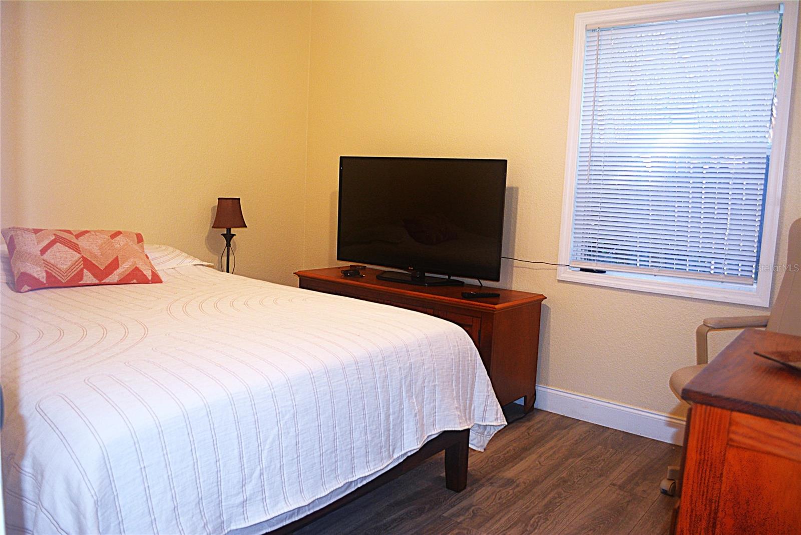 LENRAY HEIGHTS - Residential Lease