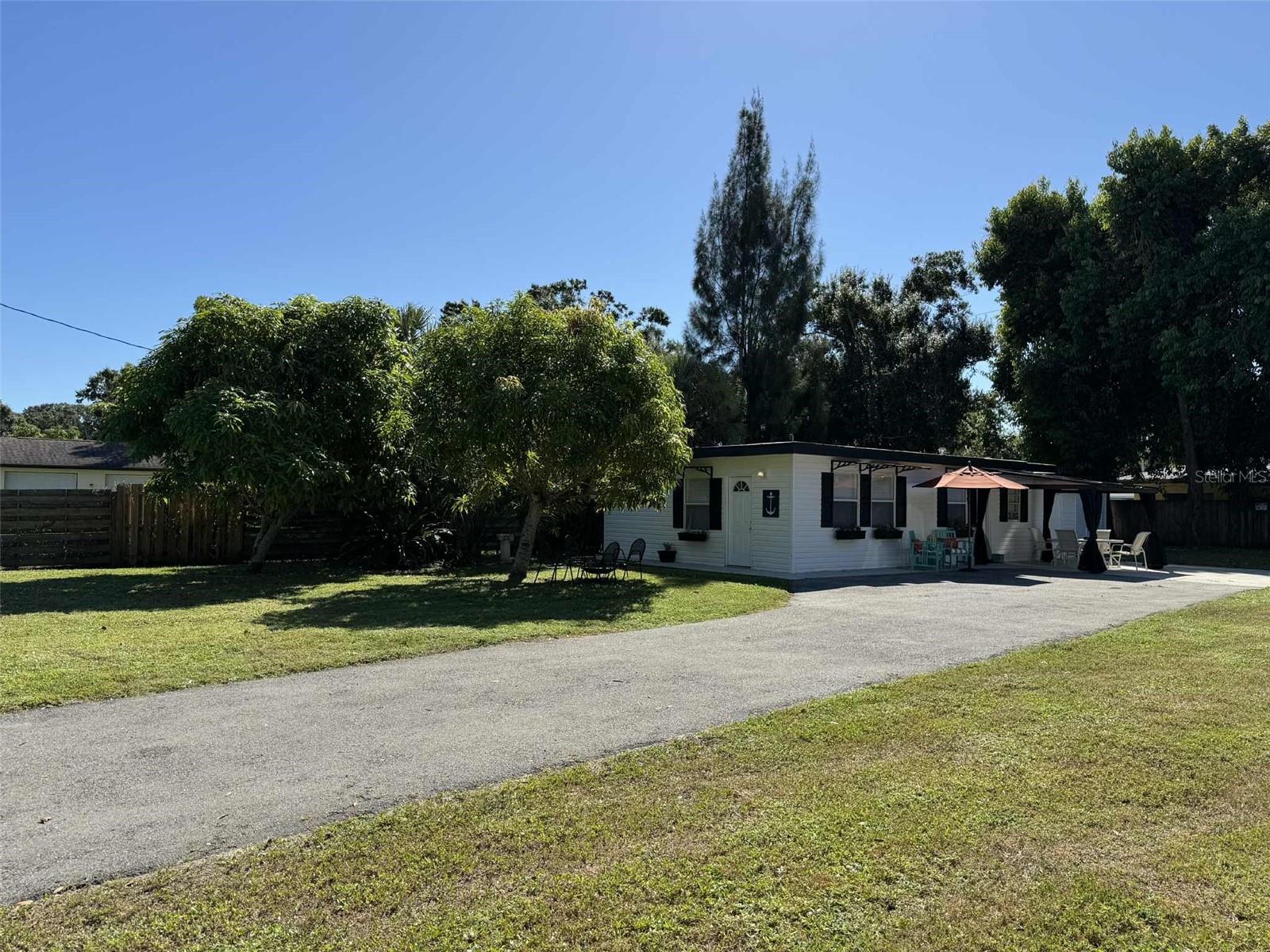 LENRAY HEIGHTS - Residential Lease