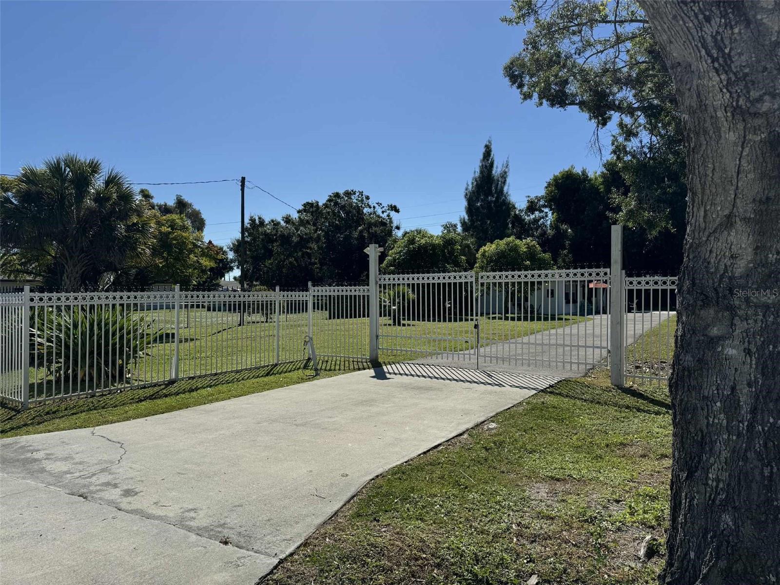 LENRAY HEIGHTS - Residential Lease