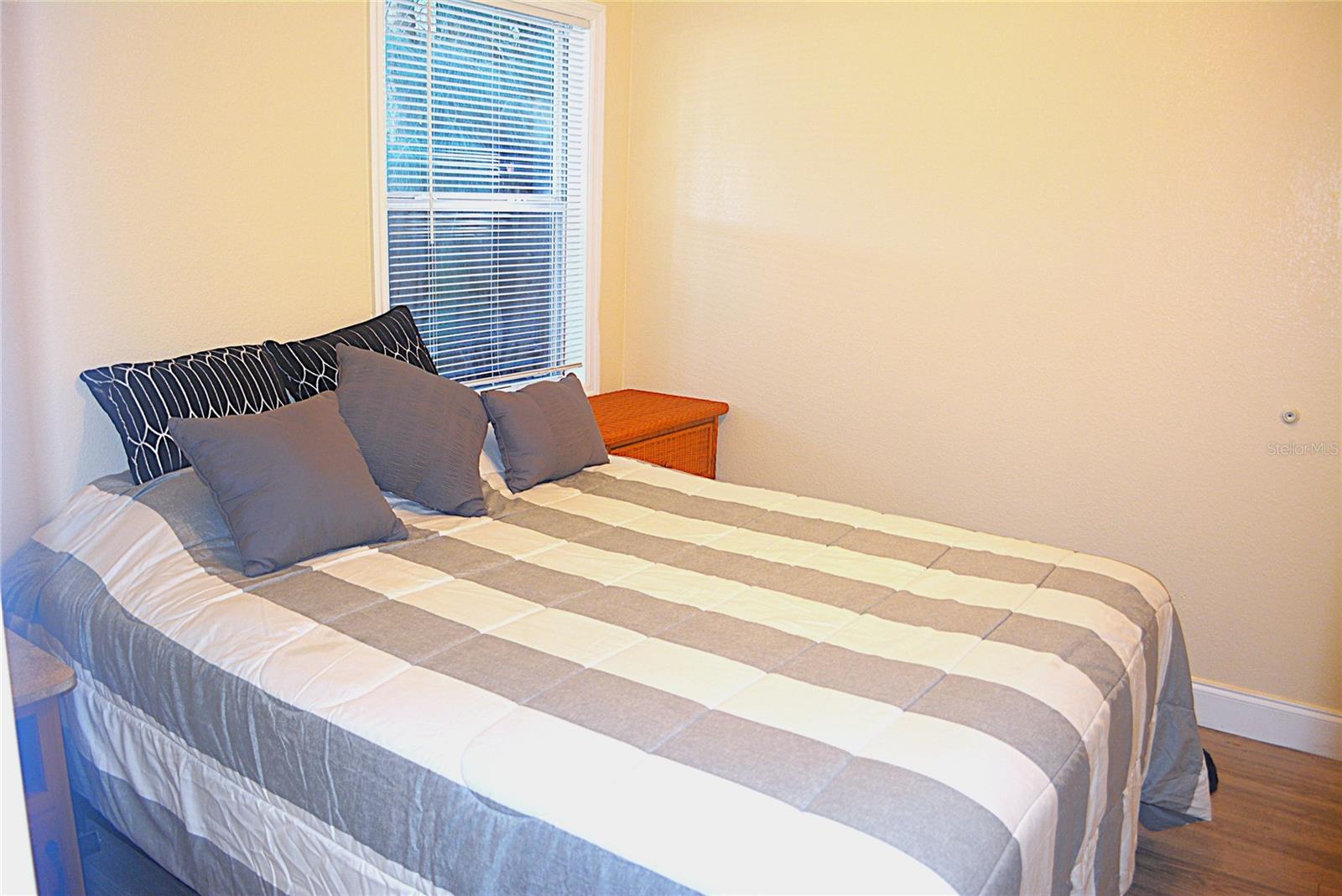 LENRAY HEIGHTS - Residential Lease