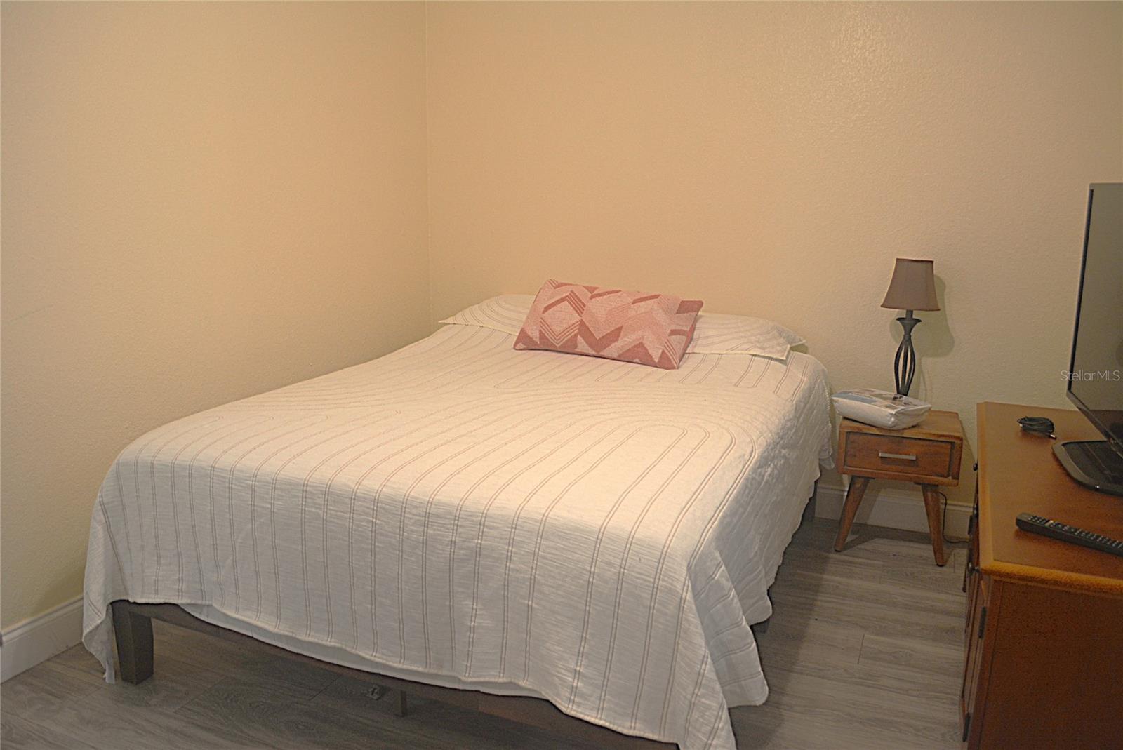 LENRAY HEIGHTS - Residential Lease