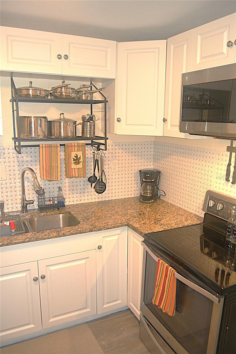 LENRAY HEIGHTS - Residential Lease