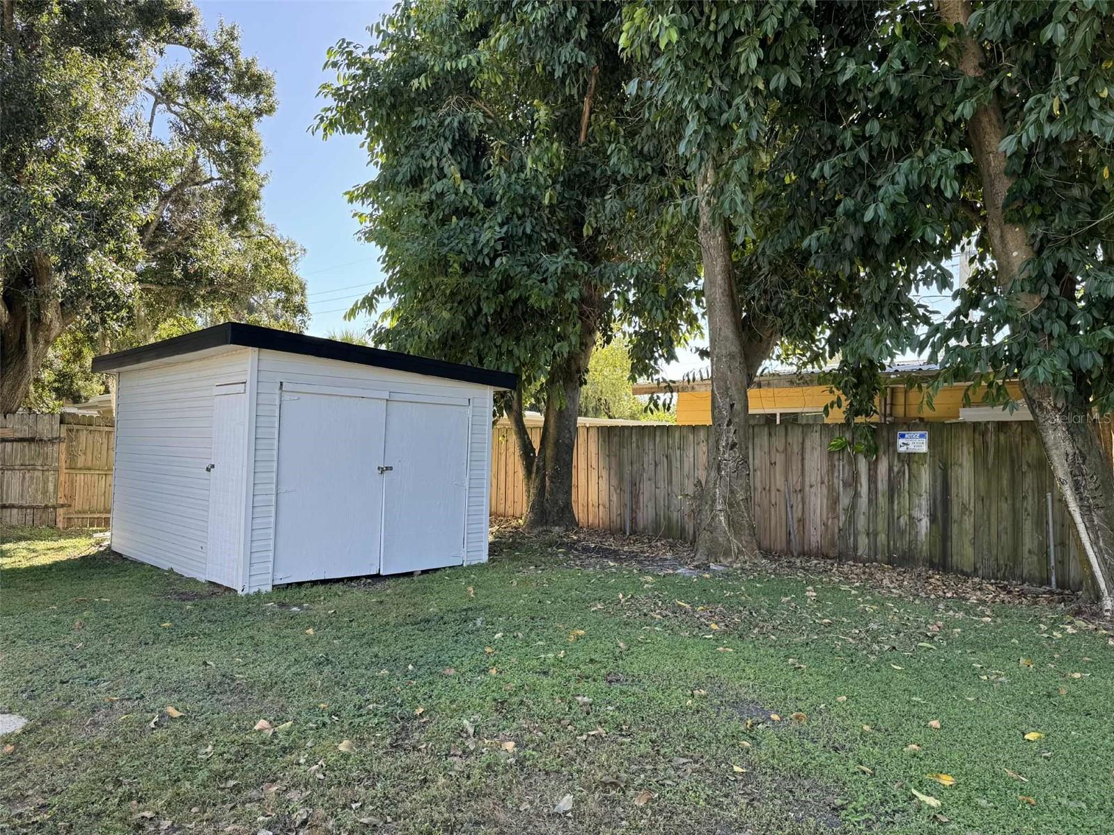 LENRAY HEIGHTS - Residential Lease