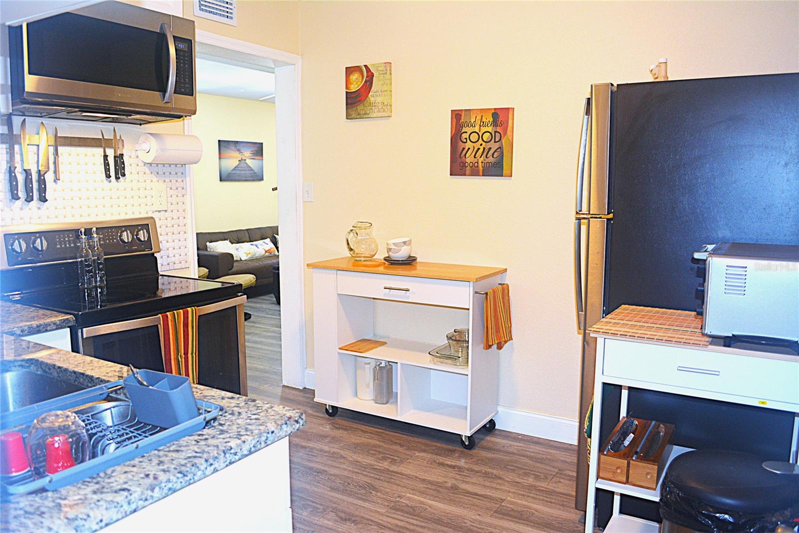 LENRAY HEIGHTS - Residential Lease
