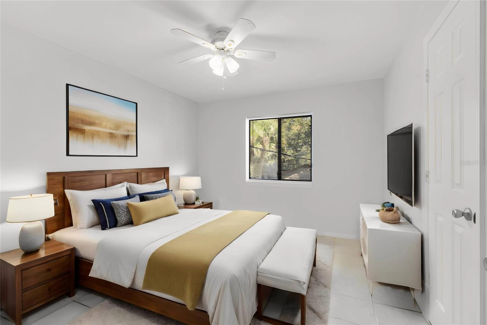 BUENA VISTA DEV - Residential Lease