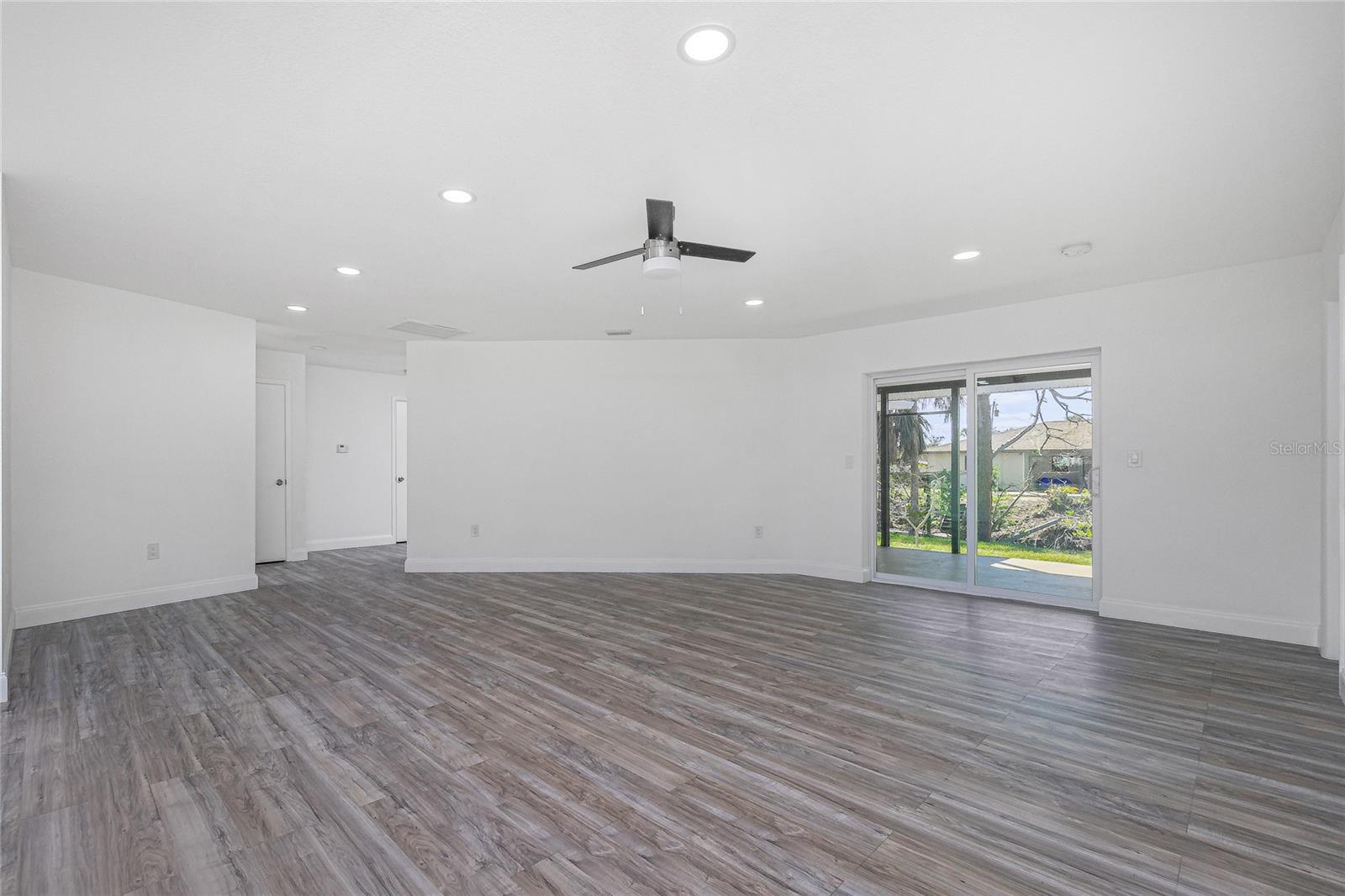 GULF AIRE - Residential