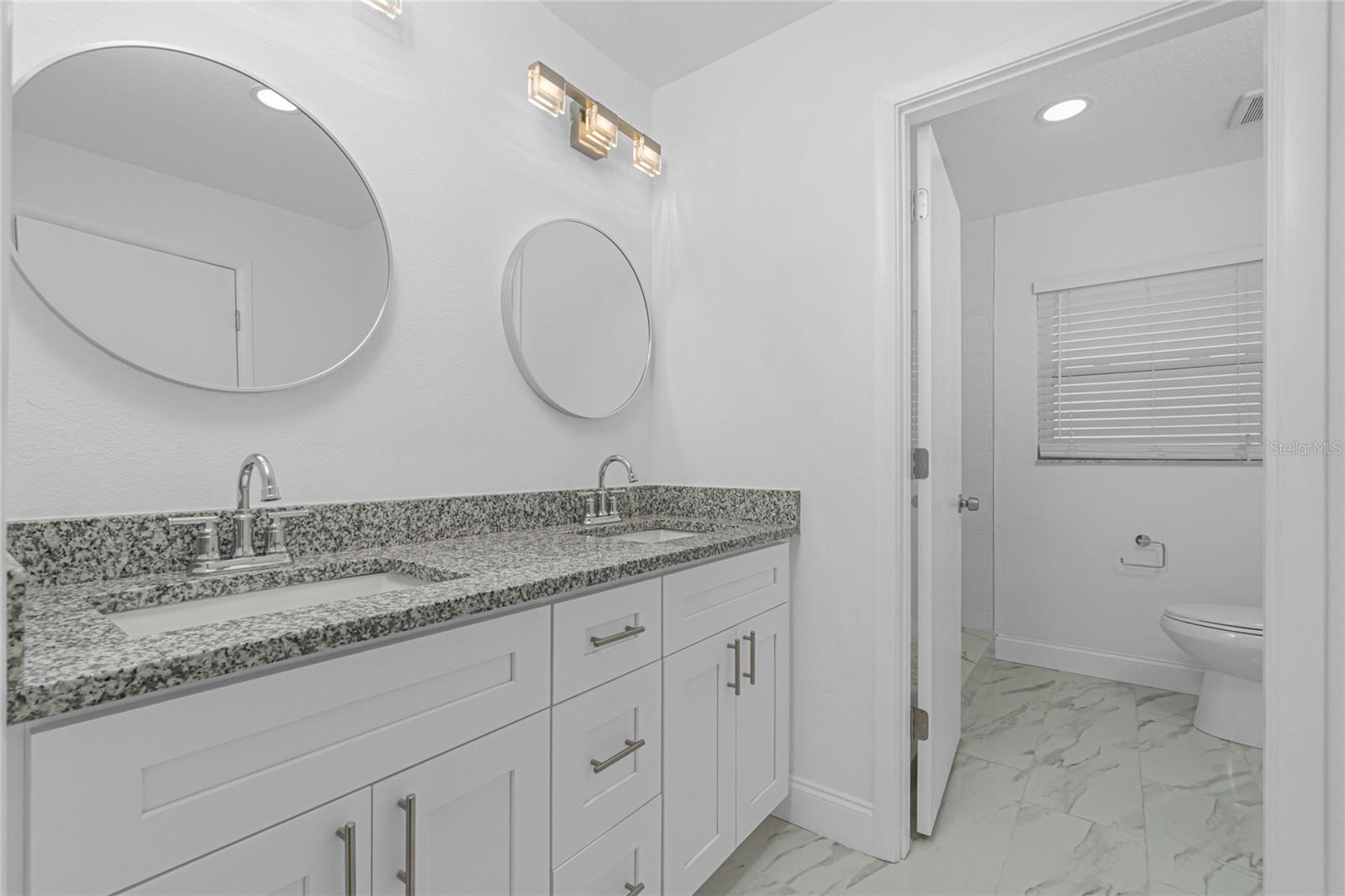 GULF AIRE - Residential