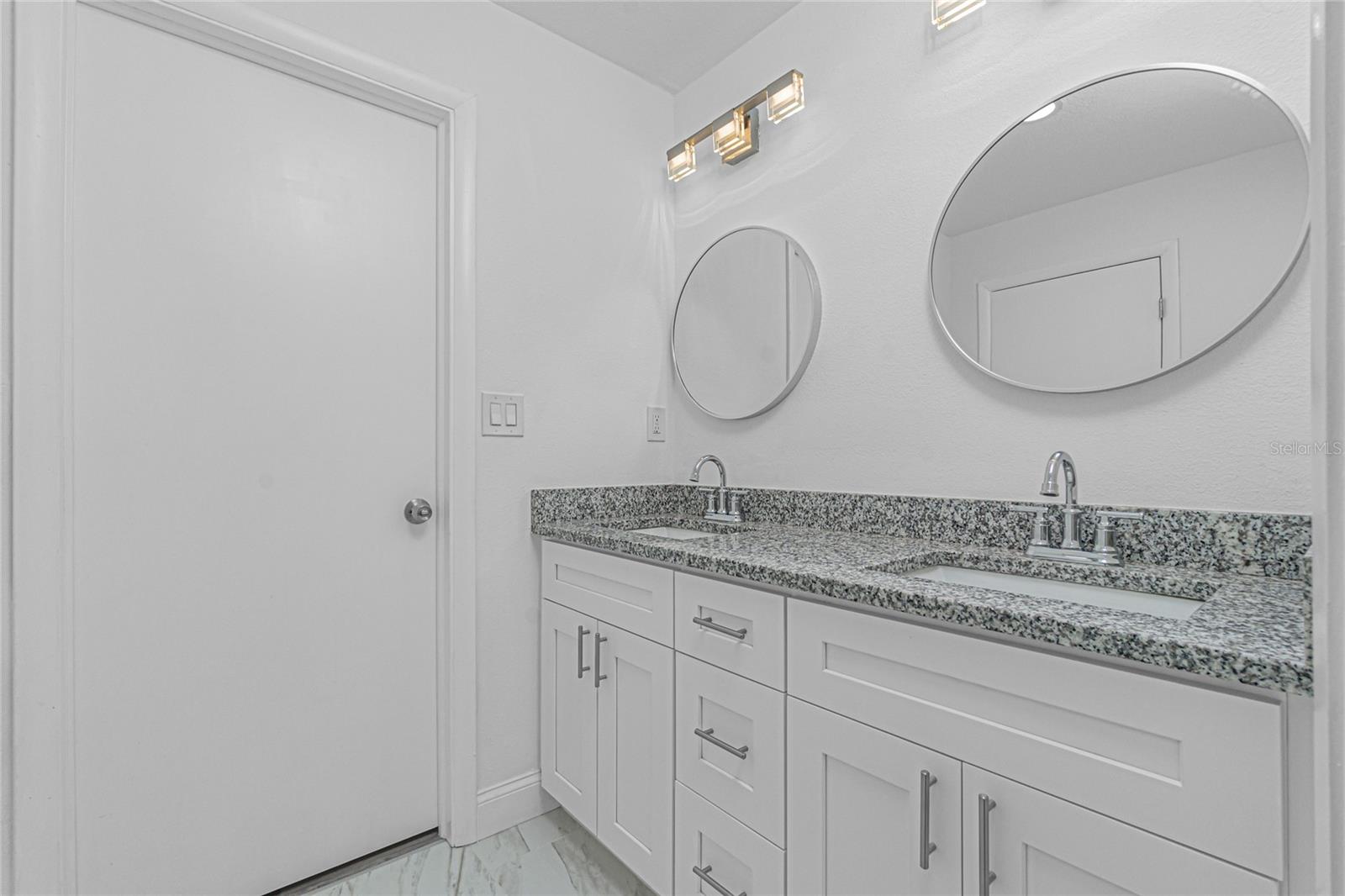 GULF AIRE - Residential