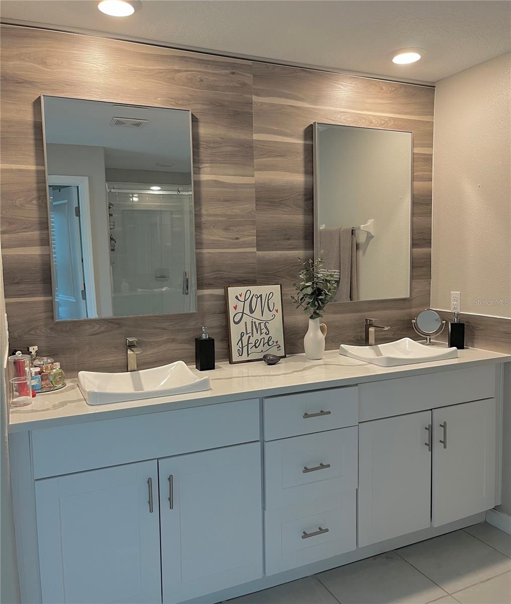 FREEDOM CROSSINGS - Residential