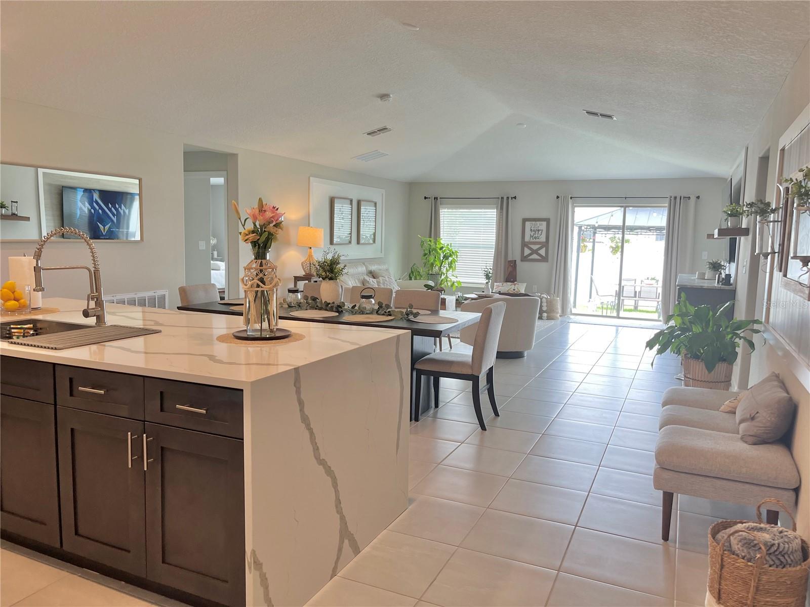 FREEDOM CROSSINGS - Residential