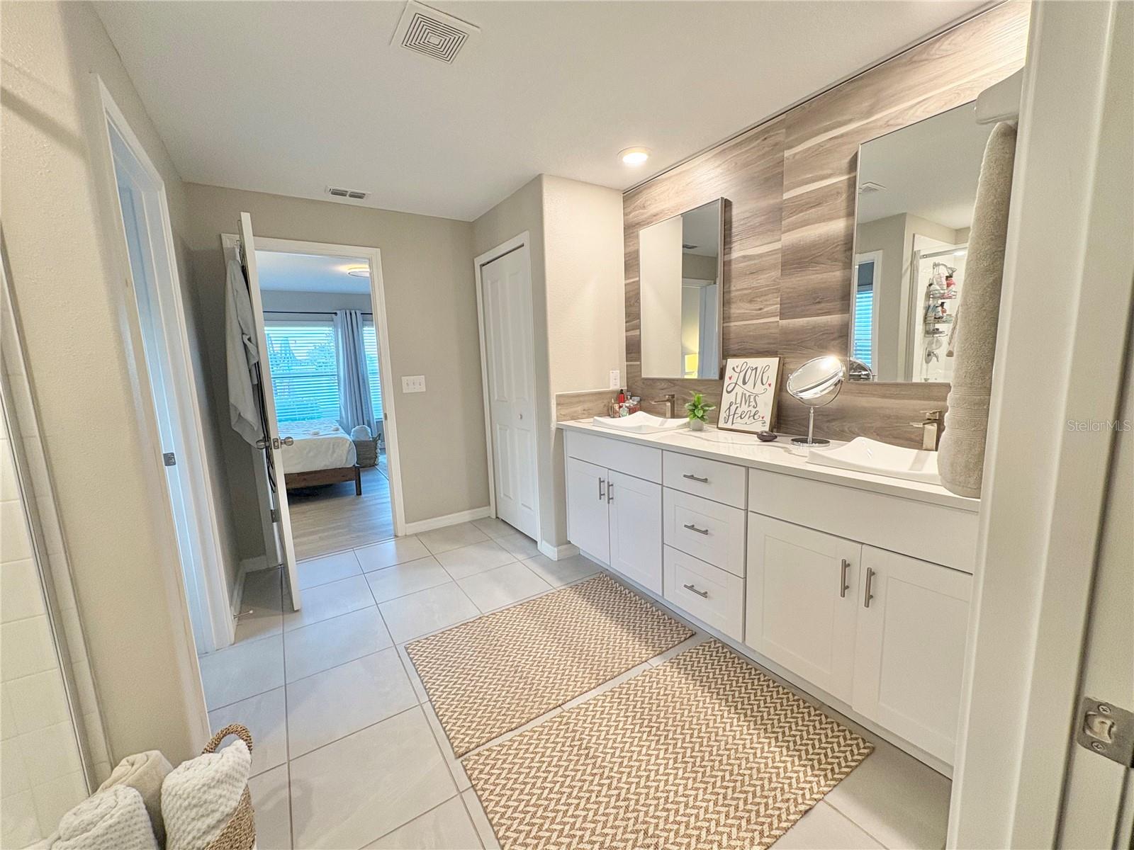 FREEDOM CROSSINGS - Residential