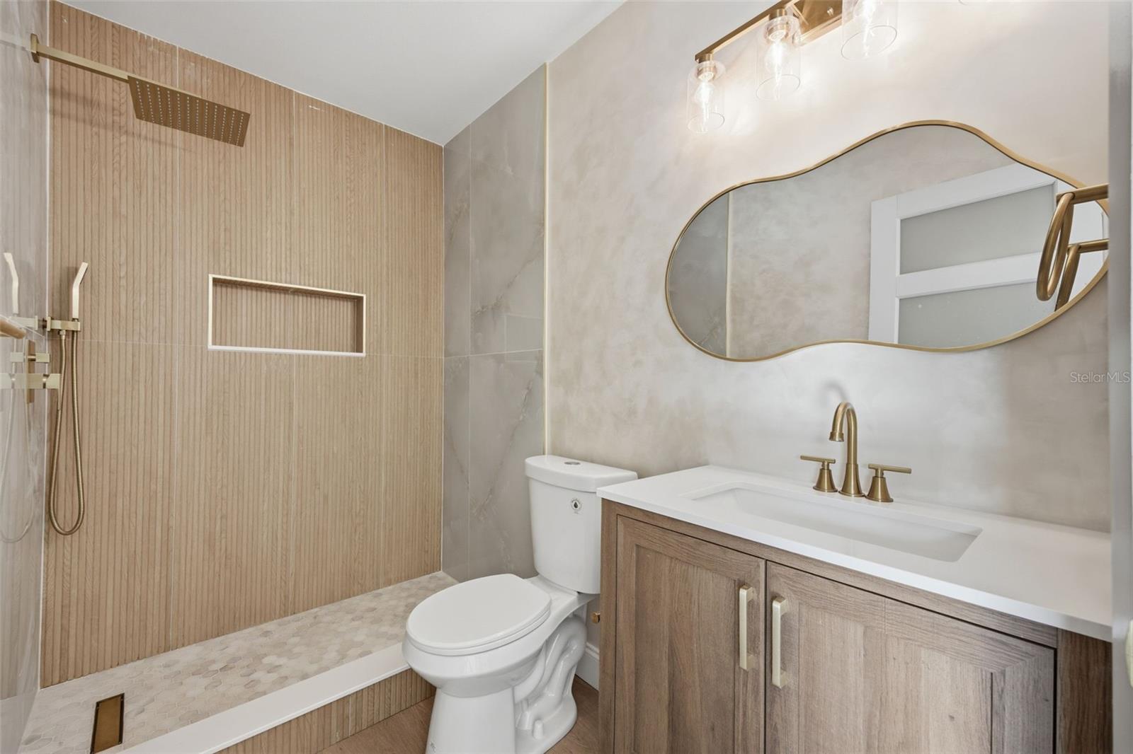 SHORE ACRES DENVER ST REP BAYOU GRANDE SEC - Residential