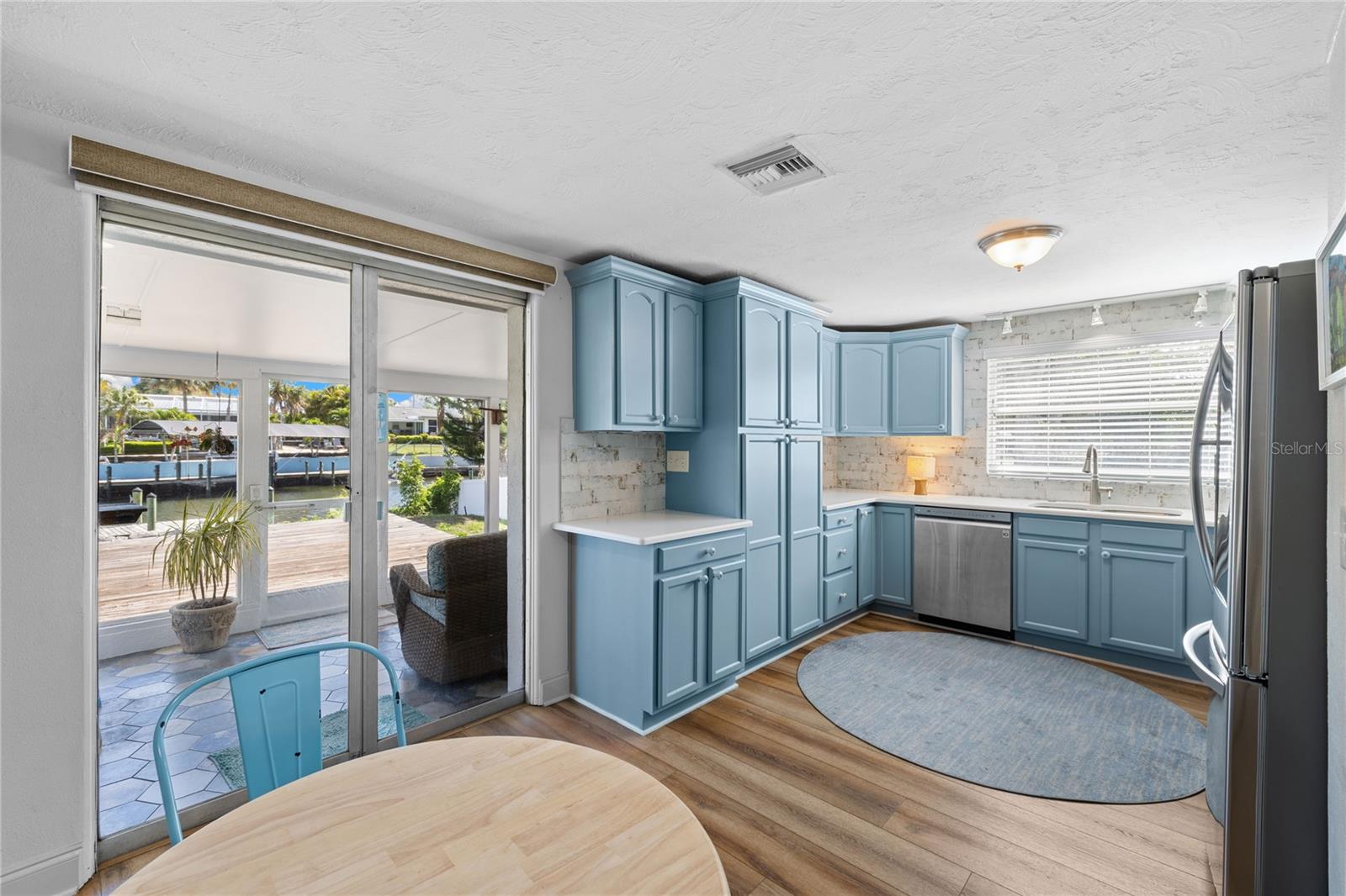 WHITFIELD ESTATES CTD - Residential