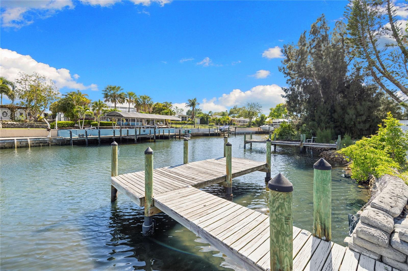 WHITFIELD ESTATES CTD - Residential