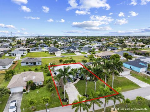 Photo of 2114 SW 29th Terrace, Cape Coral, FL 33914 (MLS # TB8477893)