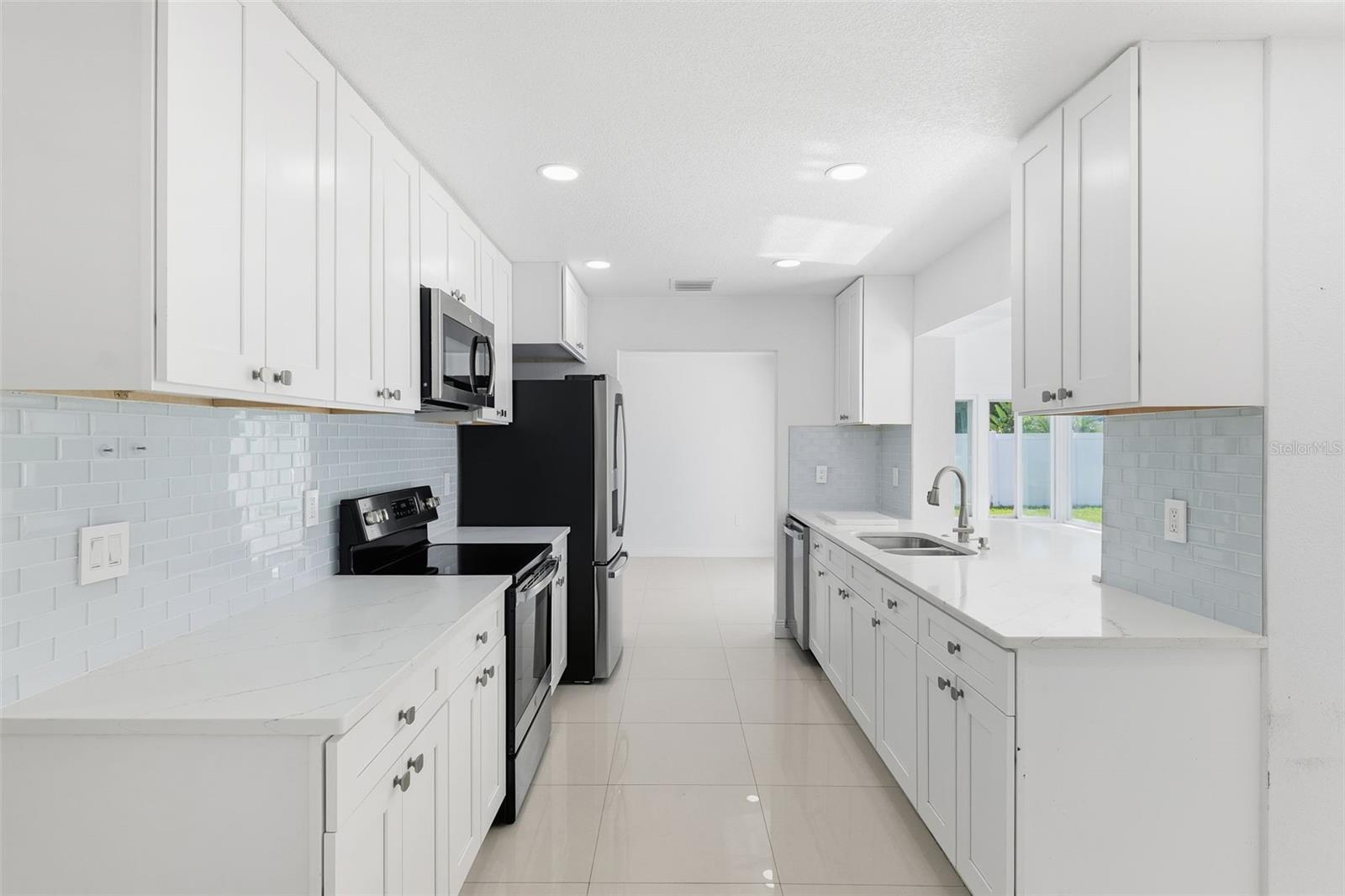 HOLIDAY PARK 3RD ADD - Residential