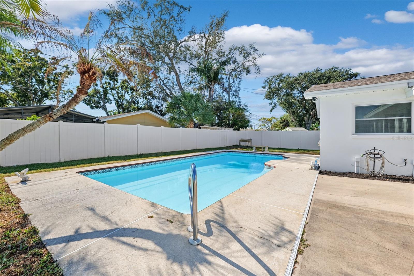 HOLIDAY PARK 3RD ADD - Residential