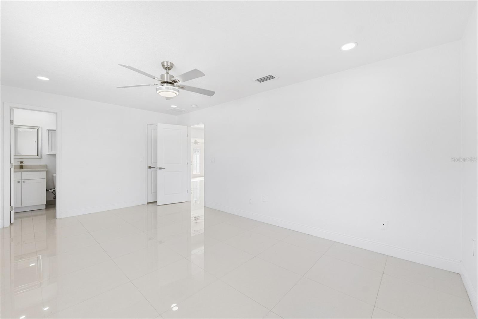 HOLIDAY PARK 3RD ADD - Residential