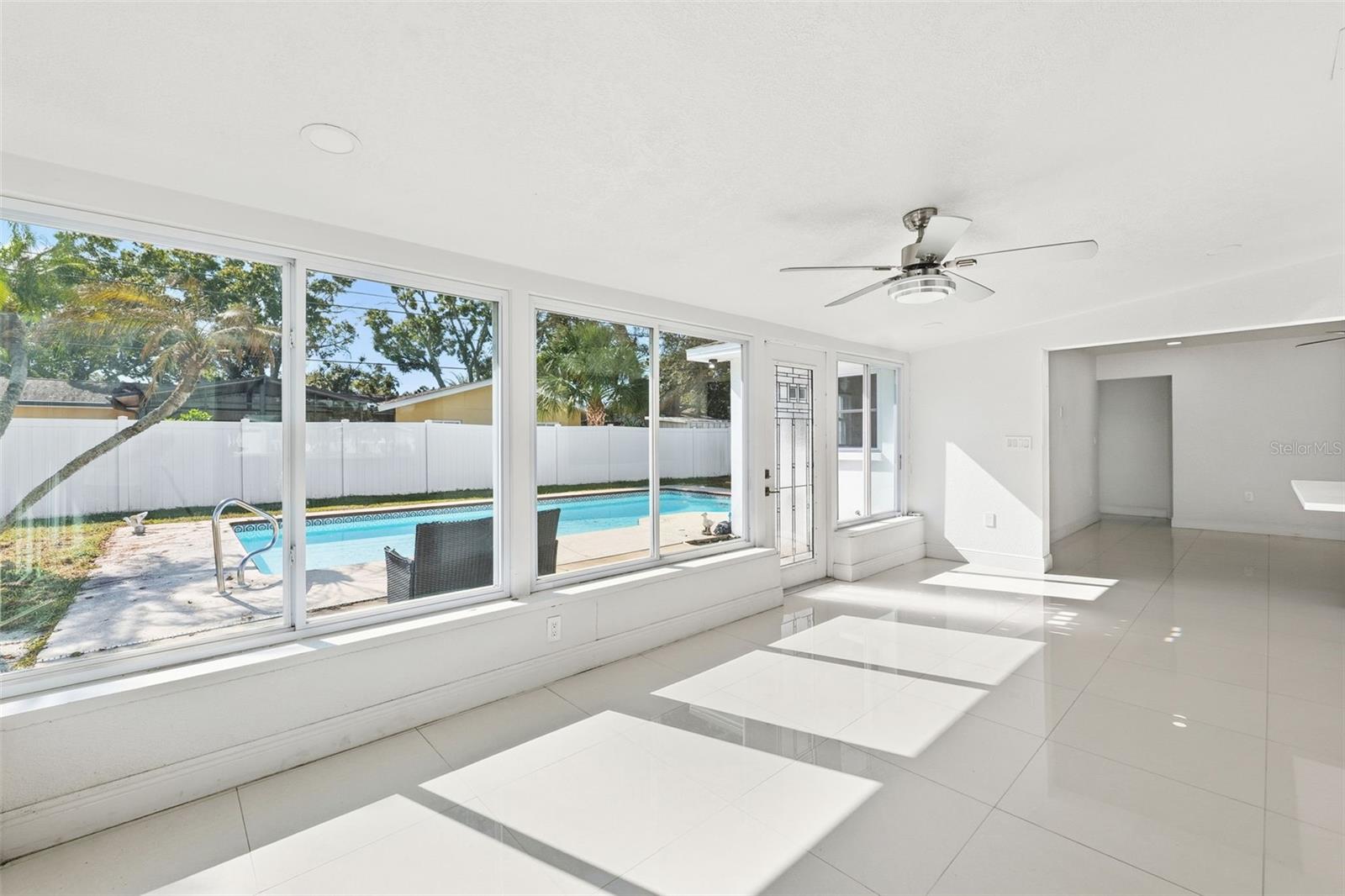 HOLIDAY PARK 3RD ADD - Residential