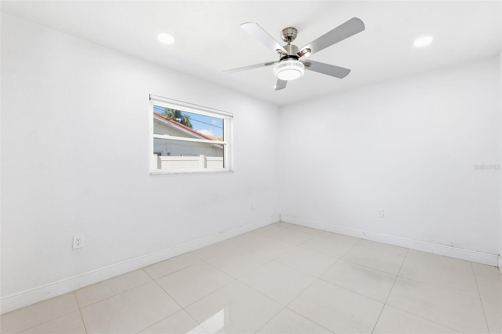 HOLIDAY PARK 3RD ADD - Residential