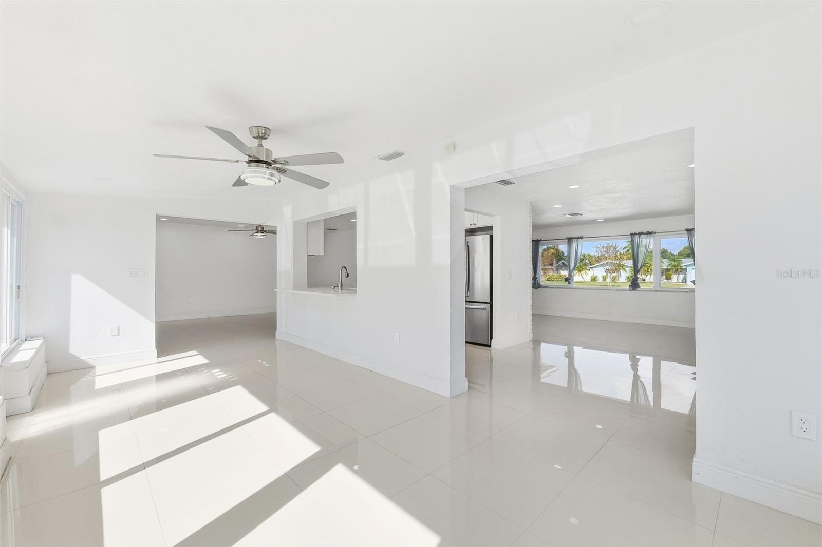 HOLIDAY PARK 3RD ADD - Residential