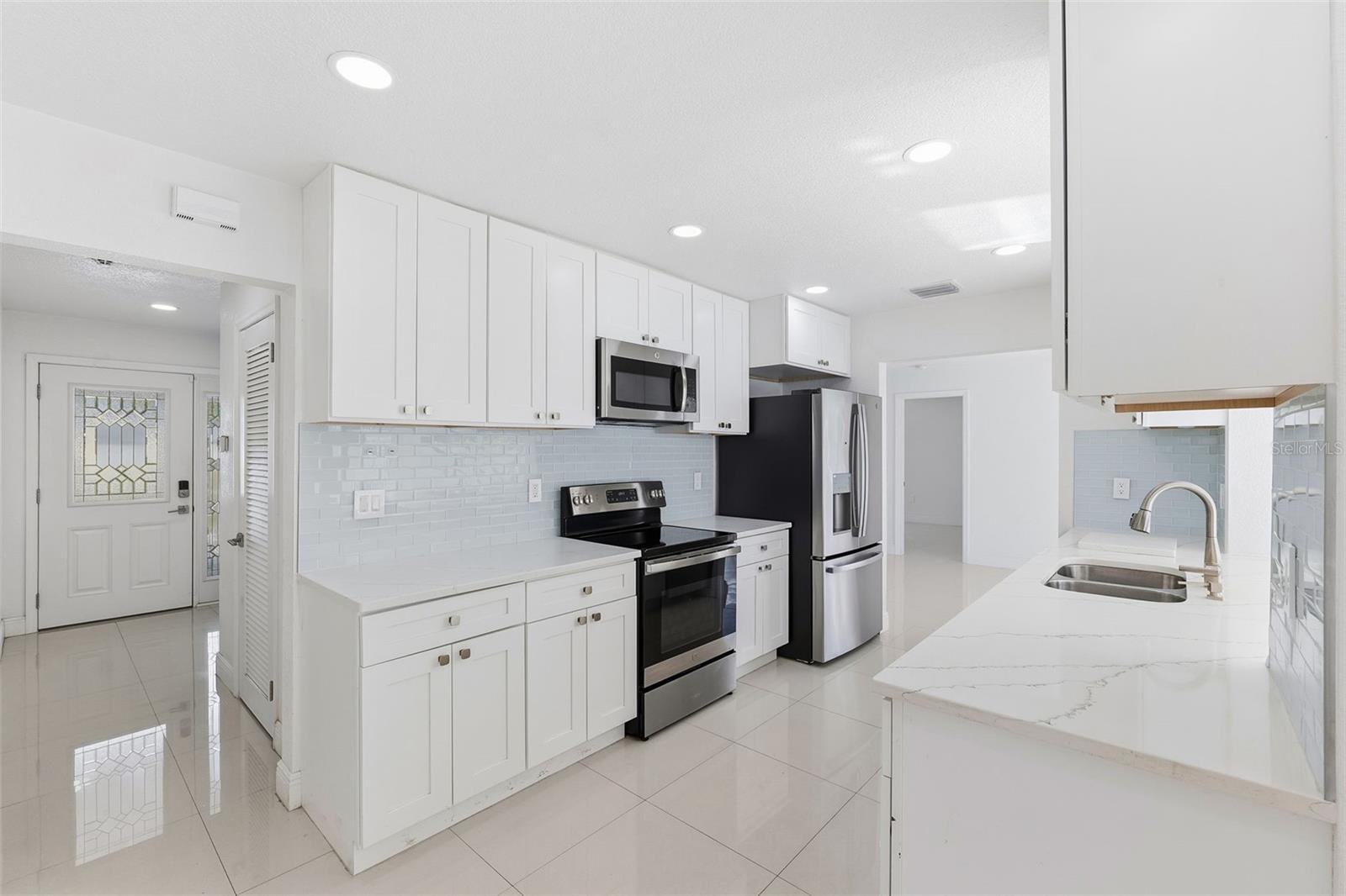 HOLIDAY PARK 3RD ADD - Residential