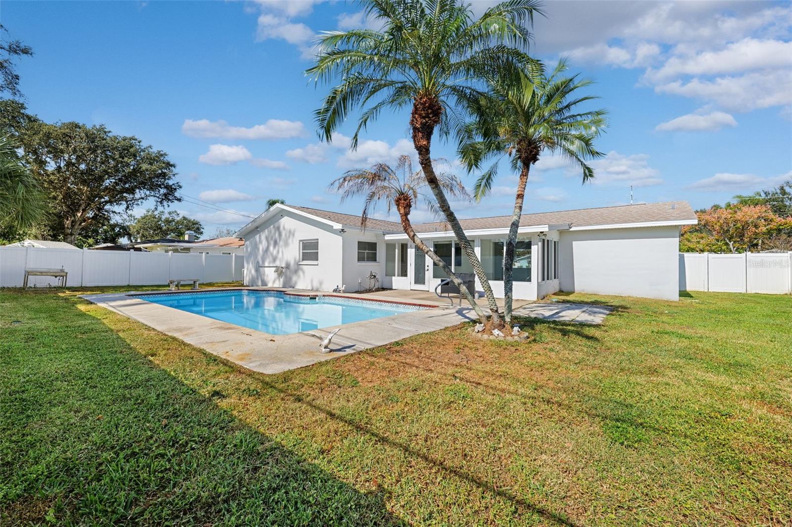 HOLIDAY PARK 3RD ADD - Residential